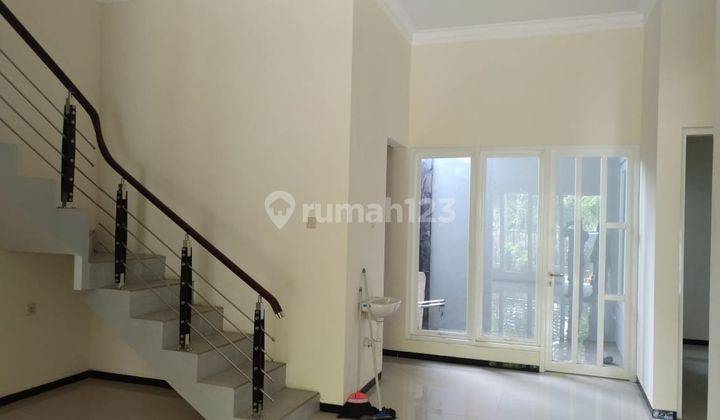 rumah villa, cantik, siap huni jl Abd Gani Atas Batu 2