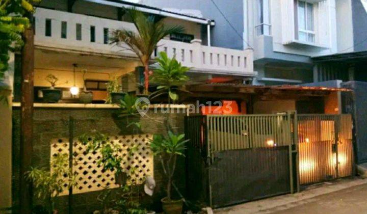 Rumah Strategis Komplek Puri Indah Kembangan Jakarta Barat 1