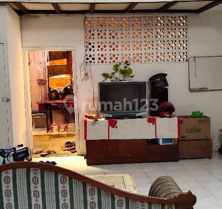 Dijual rumah tua Komplek NHI cocok buat rumah kos 2