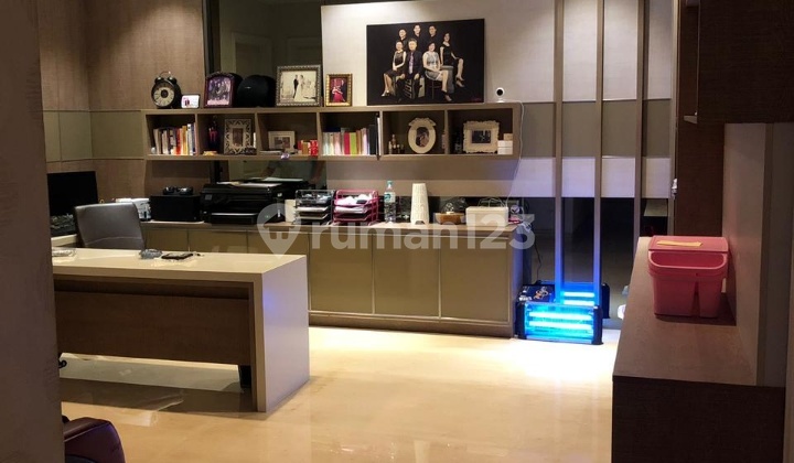 Rumah mewah crown golf boulevard  pantai indah kapuk 2