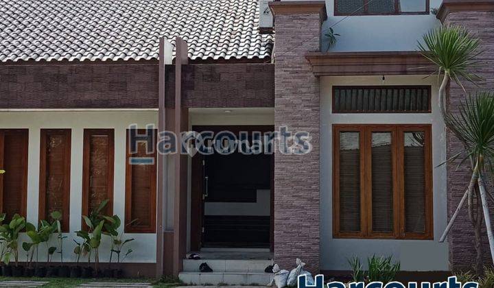 Rumah bagus di cluster elite gentan solo 2