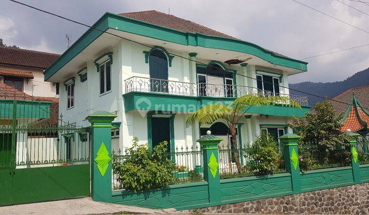 Villa bagus udara adem di tawangmangu solo 1