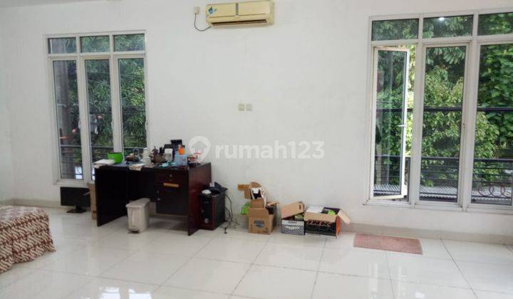 Rumah 2 lantai di pamulang depan taman yg asri dan sejuk dgn harga nego 2