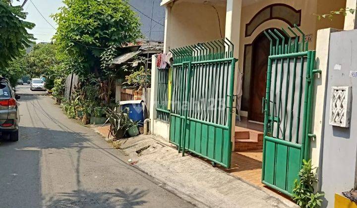 Rumah 1M-an dengan jalan lebar di rawamangun 1