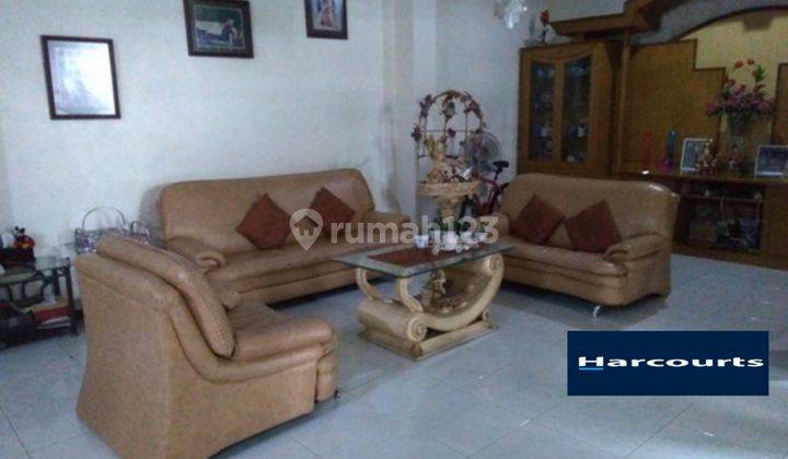 Rumah mewah di jebres dekat uns solo 2