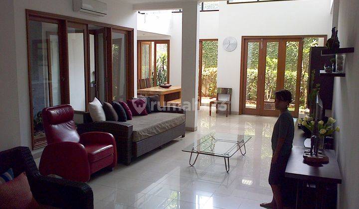 NICE HOUSE IN PONDOK INDAH 1