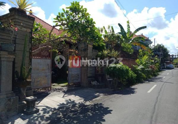 Strategic Area House in Candi Baru Gianyar 2