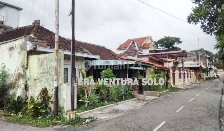 Rumah Lama Terawat Strategis Kota Solo 1