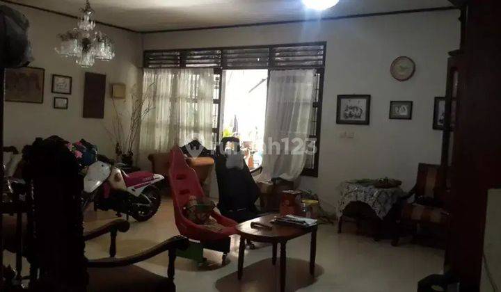 Rumah Bangunan Lama Letak Strategis Dekat Blok M Lingkungan Tenang Dan Nyaman. 2