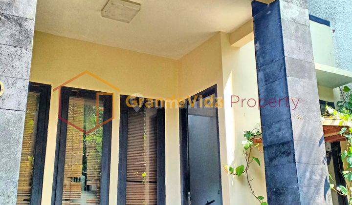 CINERE – RUMAH BANGUNAN 2 LANTAI, DALAM KOMPLEK BESAR, COCOK UNTUK HUNIAN 2