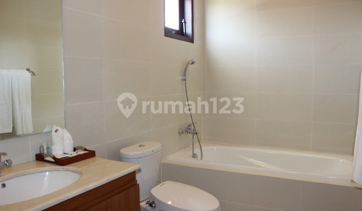 BEACHFRONT VILLA GIANYAR 2
