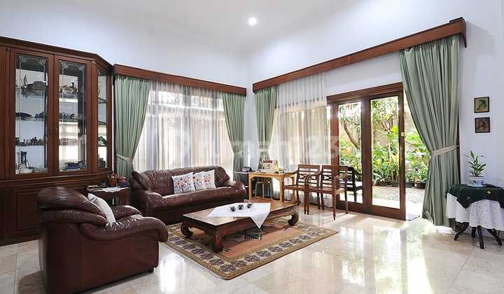 Rumah Megah Asri 300 Meter di Petukangan - Jakarta Selatan.