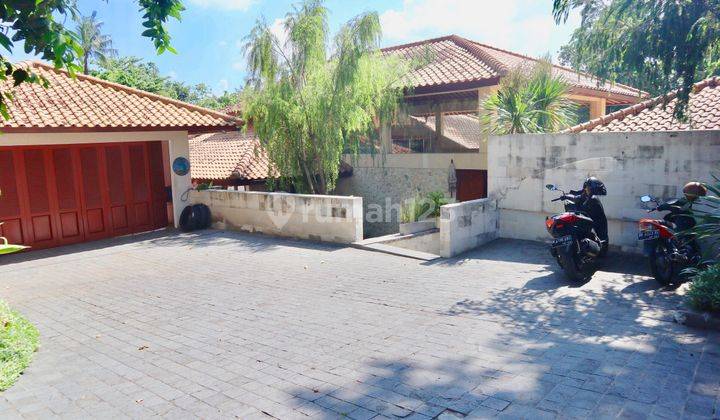 MOZAIC VILLA FOR LEASE AT PERERENAN BEACH 2