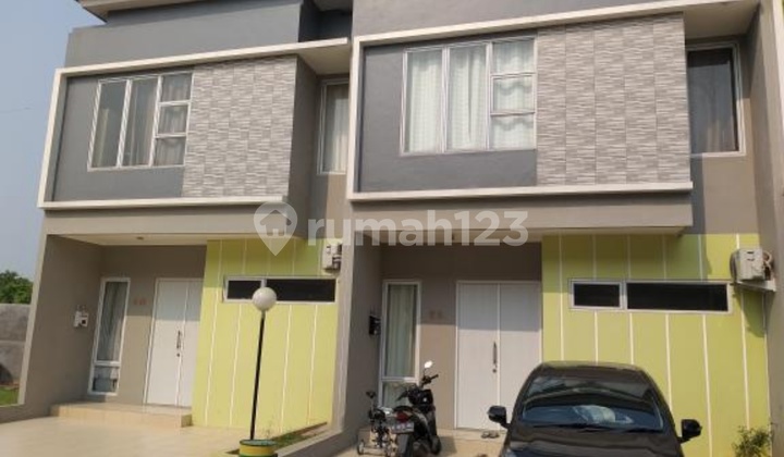 Magnolia Town House 3 Bedrooms West 2