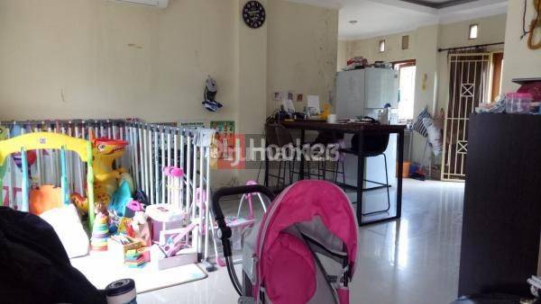 Dijual Rumah 2 Lantai Halaman Luas di Taman Griya Jimbaran 2