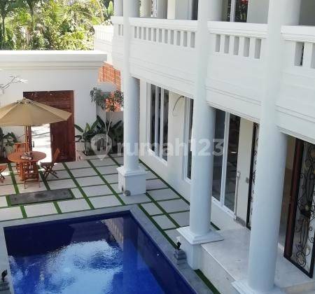 Villa Dekat Pantai Saba Bali 1