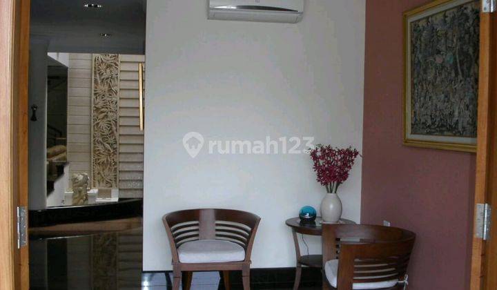 Rumah Bagus di Sunrise Garden, Jakarta Barat 2