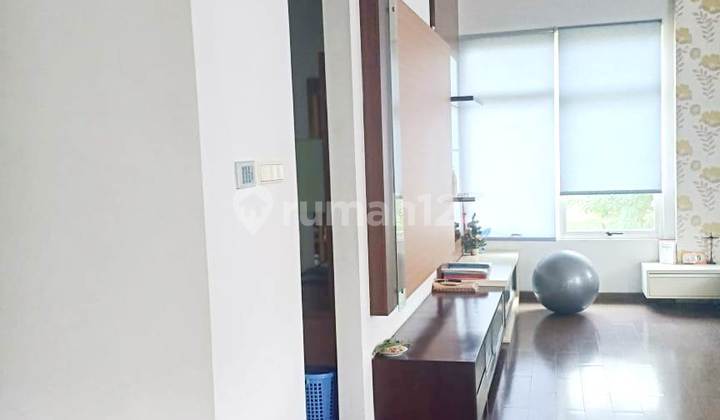 rumah bangunan mandiri design cantik sudah renov di telaga golf BSD City 2