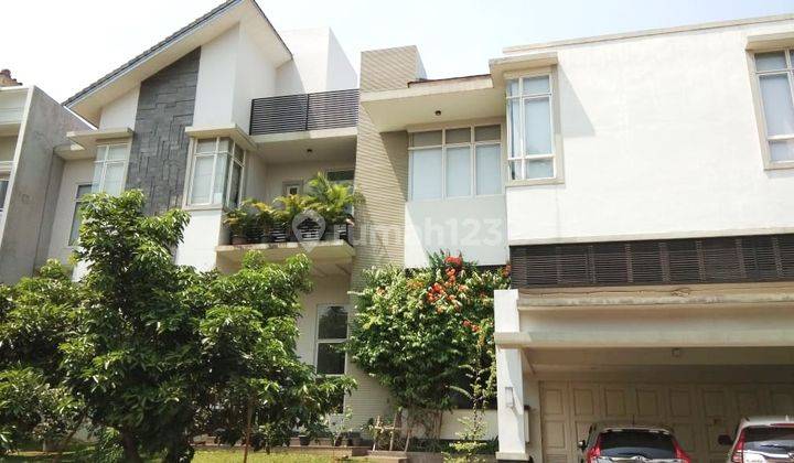 rumah bangunan mandiri design cantik sudah renov di telaga golf BSD City 1