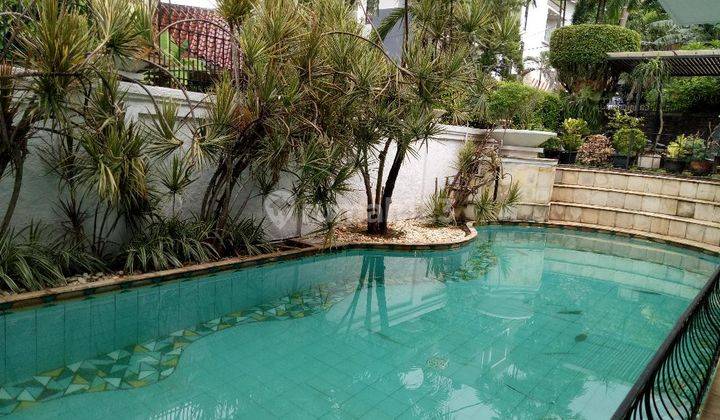 Rumah Cantik Asri Ada Pool di Mega Cinere , Cinere  2