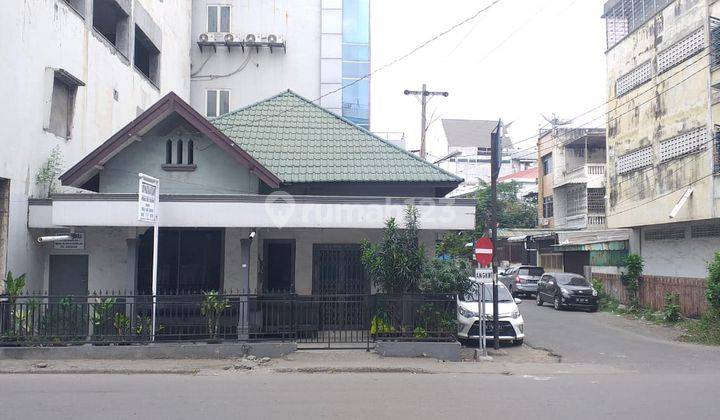 Rumah Jl. Merbabu Medan -R-0221 1