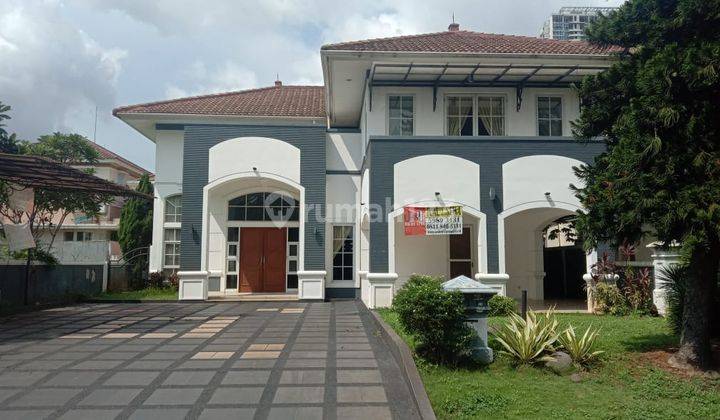 Rumah siap pakai bangunan mewah view golf 1