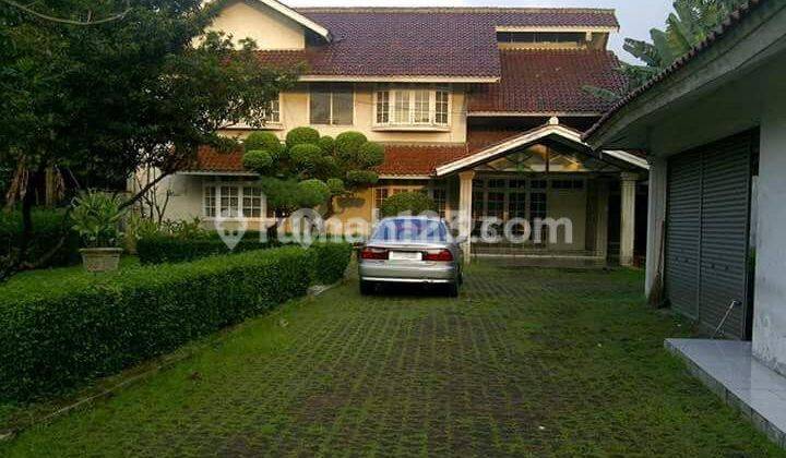 Rumah Di Jakarta Timur, 3Br+1 (Lt: 1608 m² Lb: 200 m²) 9,5M, Ciracas, Jakarta Timur 1