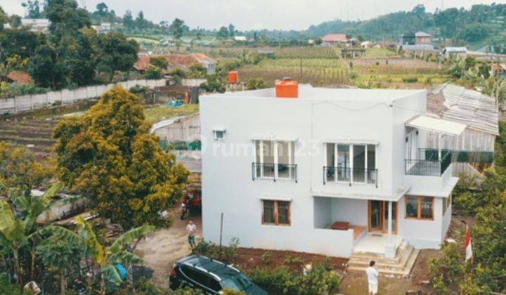 Villa + perkebunan Hidroponik,lingkungan nyaman,view gunung,akses jalan ,beton 2