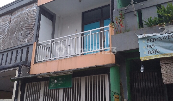 Rumah 3 lantai cocok kost2an Rumah 3 lantai cocok kost2an