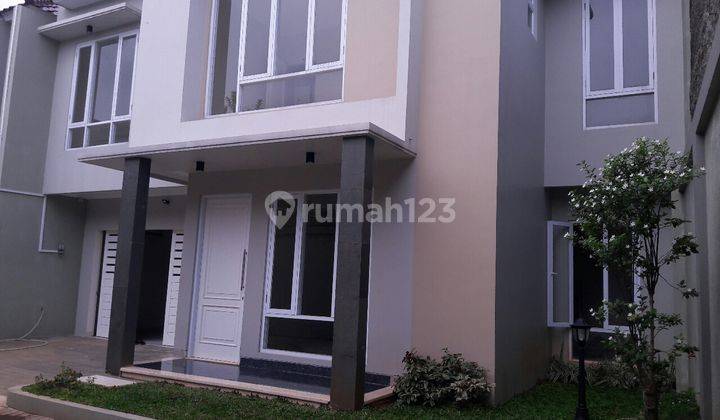 Rumah brand new Cipinang cempedak polonia 1