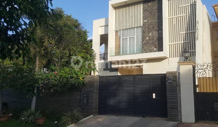 Rumah Mewah PIK Ada Kolam Renang Rumah Mewah PIK Ada Kolam Renang