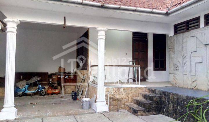 Rumah Mewah Ngantong di Jl. Semeru, Semarang. 2