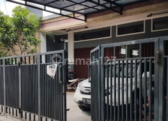 Rumah dan Showroom Jl. Sriwijaya 1
