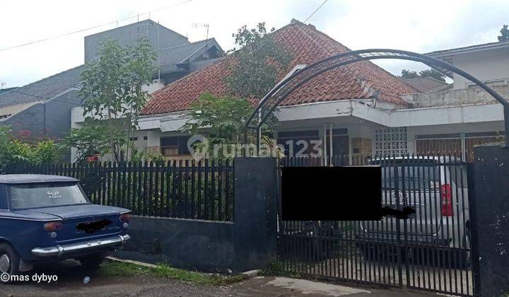 Rumah belakang BCA Burangrang buah batu tengah kota Bandung 1