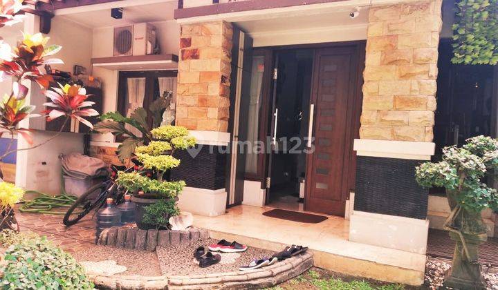 Rumah 2 Lantai Full Renov Kondisi Terawat Siap Pakai di Grand Wisata Bekasi 2