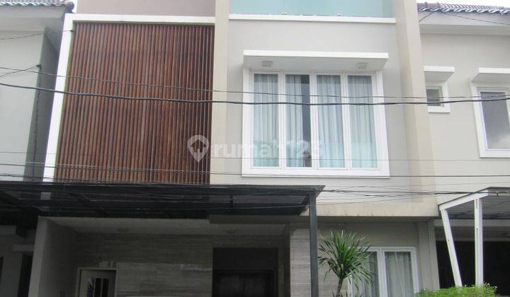 #SEMIFURNISHED#NEGO# RUMAH SIAP HUNI 3 LANTAI DALAM CLUSTER BELAKANG HIGH SCOPE 1