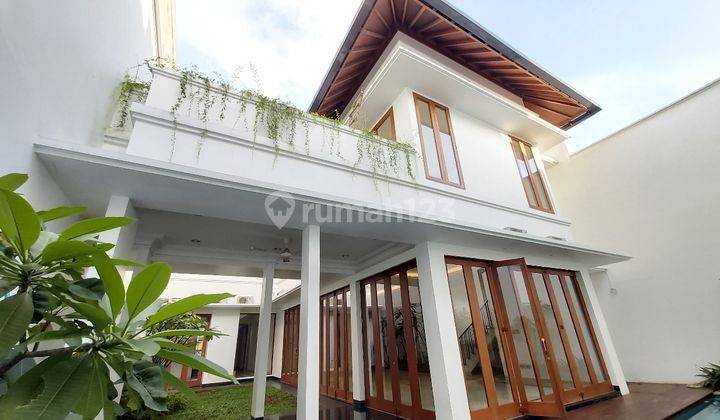 Luxury Minimalist House in Pondok Indah 2