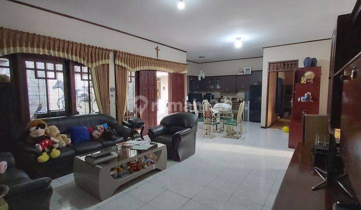 RUMAH SIAP HUNI DI LOKASI YANG NYAMAN DEKAT DENGAN PUSAT KOTA 1