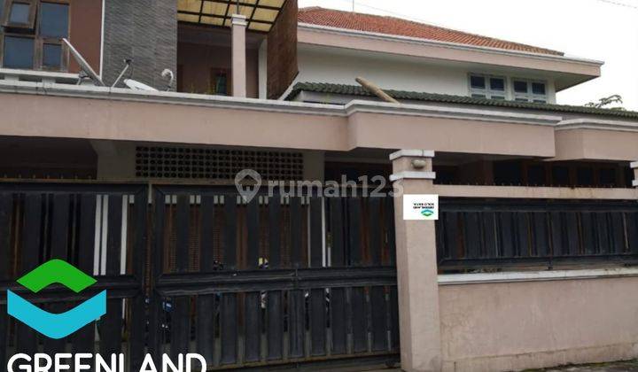 RUMAH BAGUS DAN LUAS 2 LANTAI DI SERENGAN SOLO 1