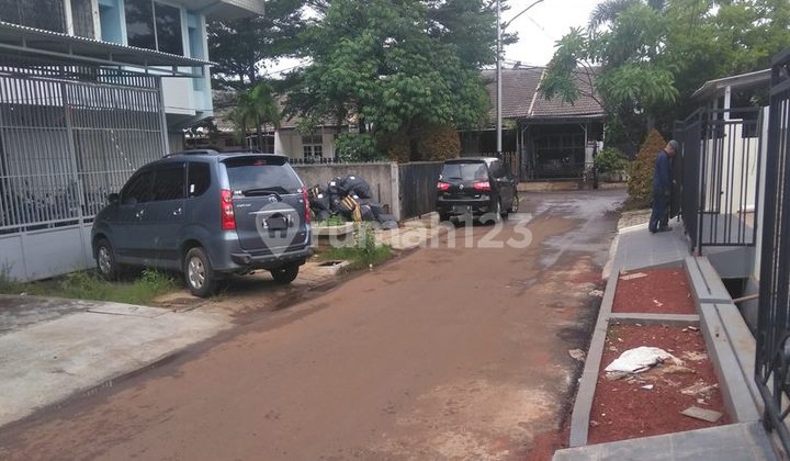 Rumah hdp Barat Laut lingk. tenang di Taman Alfa Indah. 20044 2