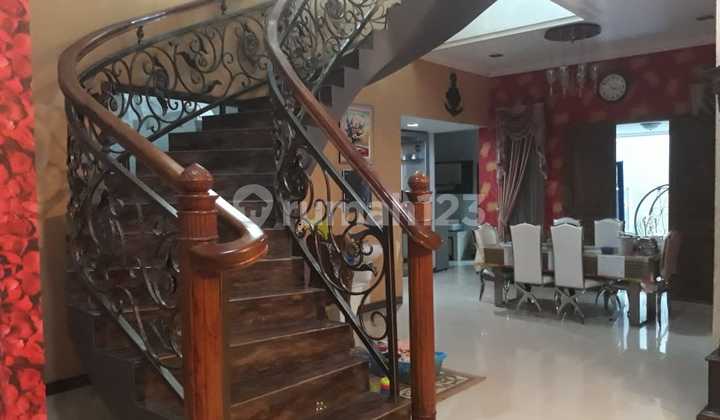 Jual Cepat Rumah Mewah Tengah Kota 1