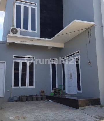 Rumah Modern Sisa 1 Unit Indent 2 Lantai di Baruga - Naswa Residence 1