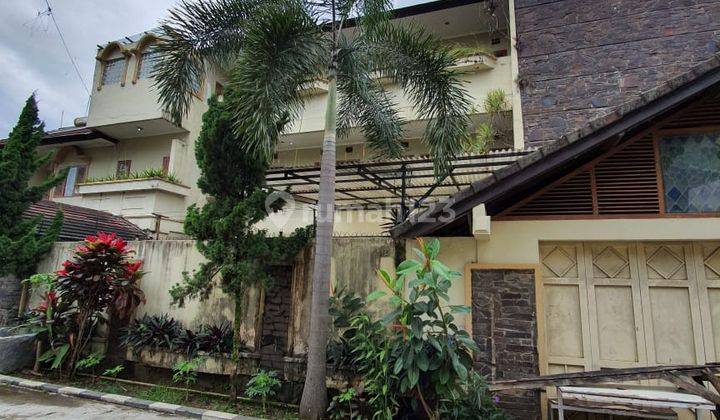 Dijual Rumah Hitung Tanah di Setrawangi, Sayap Pasteur Bandung 1