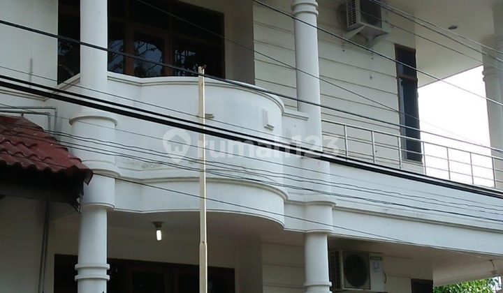 Rumah Aman Dan Nyaman Di Jl. Bukit Sari Raya, Semarang 1