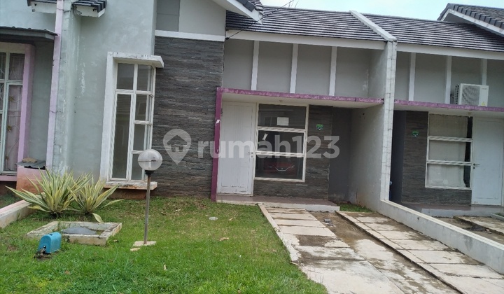 Ready-to-occupy house in Serpong Garden 2.