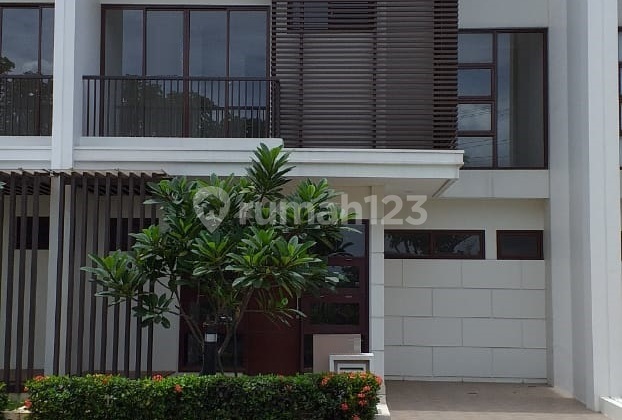 Rumah di Assati amethys vanya Park BSD City