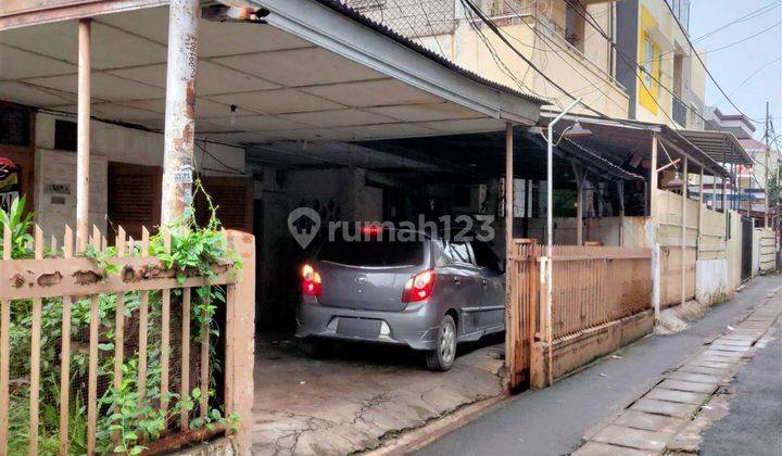 Rumah Tua Hitung Tanah di Grogol 2