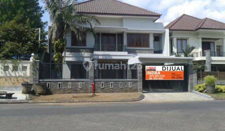 Rumah 2Lantai Bangunan Mewah Siap Huni Di Istana Dieng Raya,Harga Nego..Lokasi Strategis Dekat Sekolah Dan Kampus 1