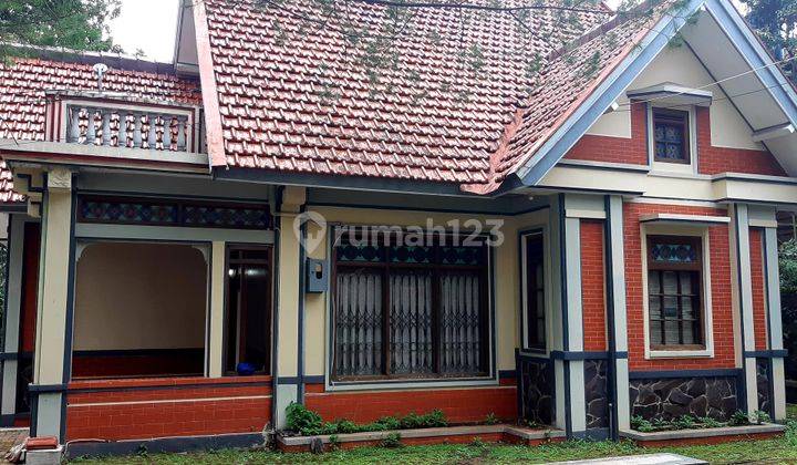 Classic  Victorian style home Jl Ters Sutami 2