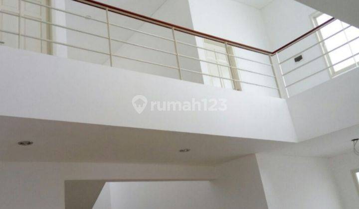 Rumah baru 2lt daerah  Klampis Anom wisma Mukti manyar surabaya 1